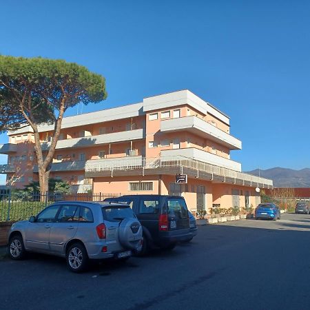 Appartamento Mare Di Luni Mare Екстер'єр фото