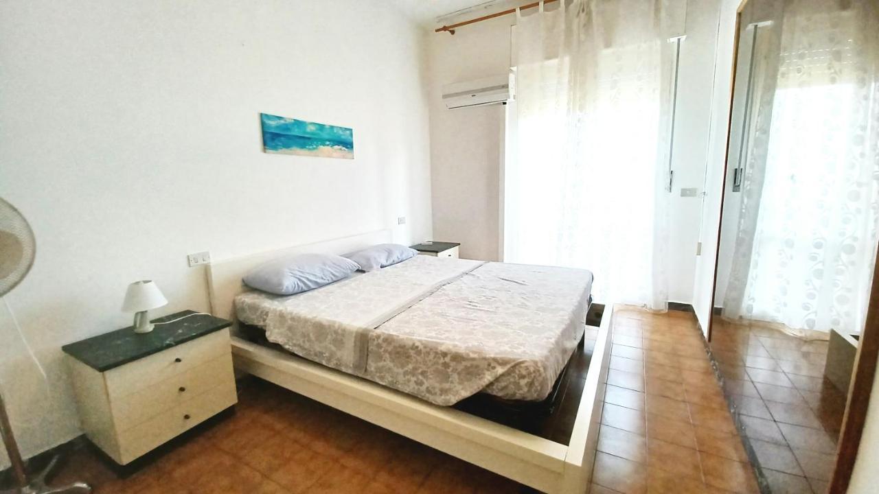 Appartamento Mare Di Luni Mare Екстер'єр фото
