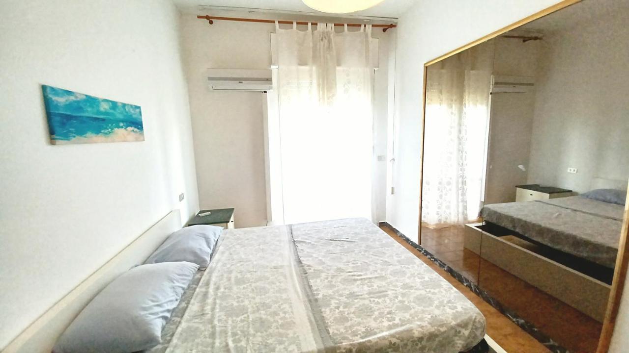 Appartamento Mare Di Luni Mare Екстер'єр фото